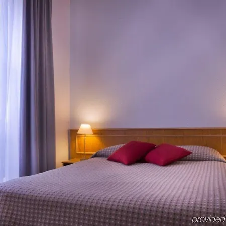 Le Compostelle 3* 巴黎