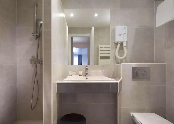 Hotel Le Compostelle Parigi