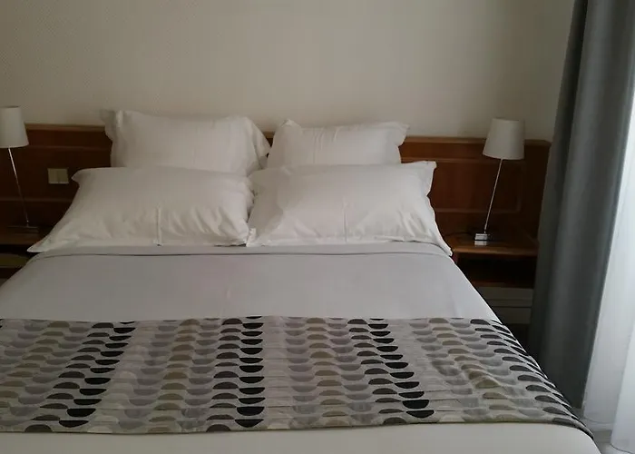Le Compostelle 3* Parigi