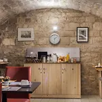 Le Compostelle Hotel 3*