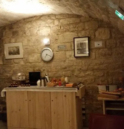 Le Compostelle باريس