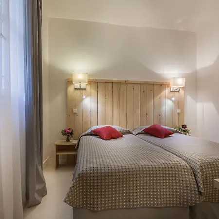 Le Compostelle Hotel 3*