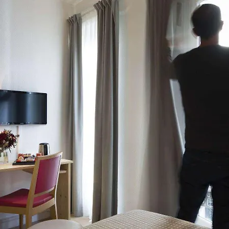 Le Compostelle Hotel Paris