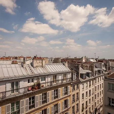 Le Compostelle 3* Paris