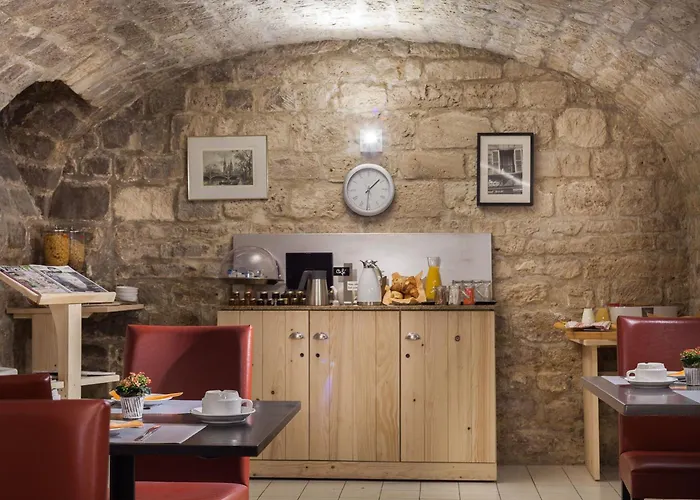 Le Compostelle Hotel 3*