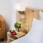 Le Compostelle 3* Paříž