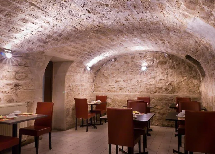 Le Compostelle Hotel París